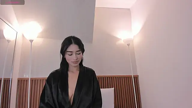 nicol giraldoo online show from February 4, 3:34 am