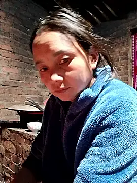 Snapshot of kemtuoi-sex chatting on February 12, 12:27 am kemtuoi-sex online show from February 12, 12:27 am