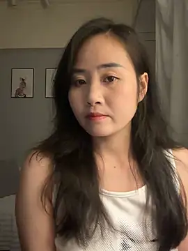 Snapshot of wly2028 chatting on March 31, 11:43 am wly2028 online show from March 31, 11:43 am