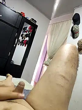 fabianmanchola online show from November 13, 9:36 pm