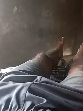 pus ylover online show from October 24, 6:32 am