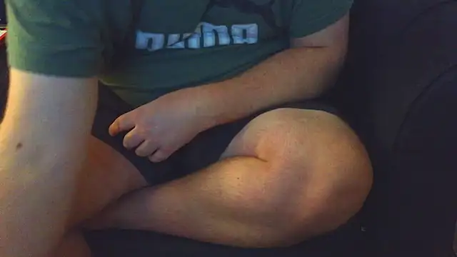 thighguy30 online show from November 30, 5:11 am