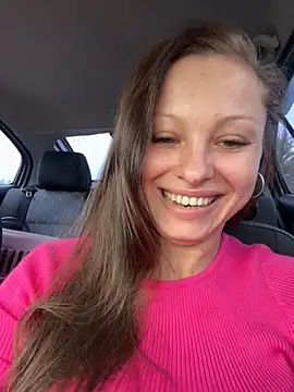 Jessie Queen 1 online show from October 8, 8:01 am