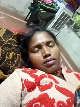 Snapshot of Cm_pooja chatting on November 12, 9:36 pm Cm pooja online show from November 12, 9:36 pm