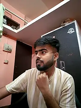 soniriyaa010101 online show from March 12, 8:31 am