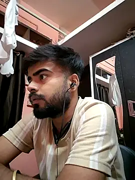 soniriyaa010101 online show from April 13, 8:03 pm