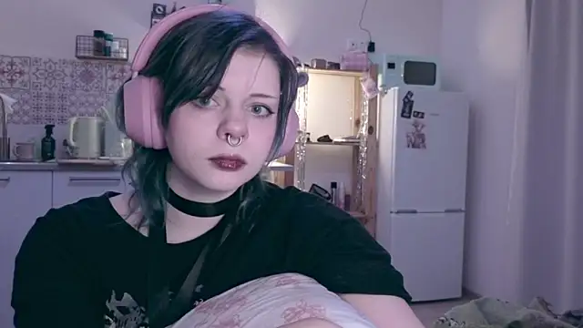 Alice Zev online show from March 26, 1:01 am