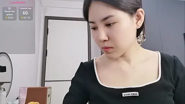 Snapshot of luckckcj chatting on March 4, 8:53 am luckckcj online show from March 4, 8:53 am