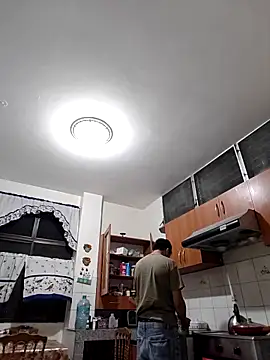 Snapshot of Mac50rus chatting on September 12, 6:02 am Mac50rus online show from September 12, 6:02 am