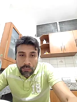 Snapshot of Mac50rus chatting on September 20, 3:51 am Mac50rus online show from September 20, 3:51 am