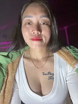 chipp-bong online show from November 19, 1:11 pm