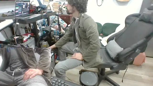 Stringin69 online show from February 26, 5:23 pm