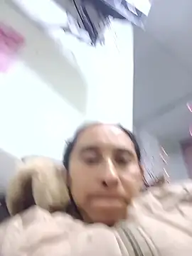 LeilaSmith  online show from March 27, 11:32 am