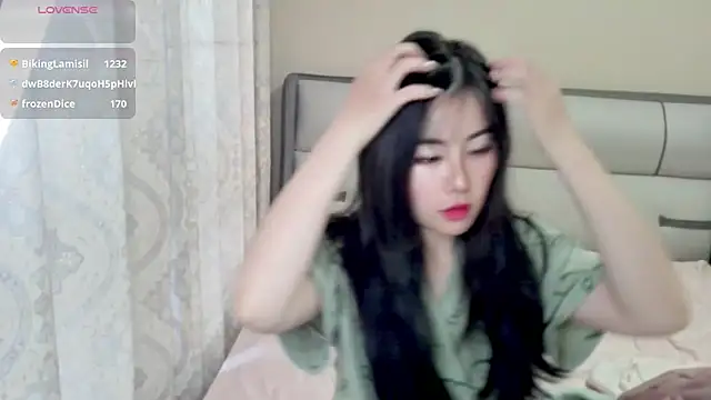 Snapshot of XIAOYU7-2025 chatting on October 18, 8:04 am XIAOYU7-2025 online show from October 18, 8:04 am