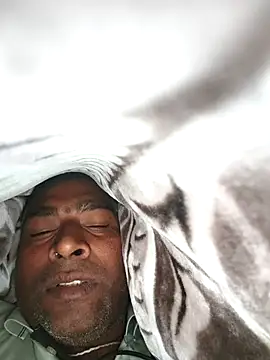 Chanderi19 online show from November 12, 10:20 pm