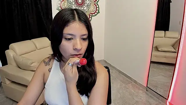 Candy fox 19 online show from February 20, 4:40 pm