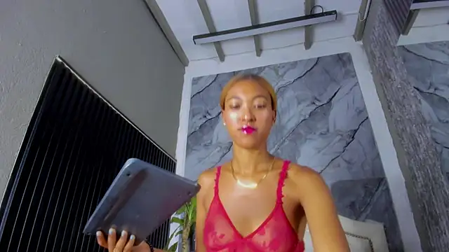 Alisha Ebonyy online show from September 11, 1:00 pm