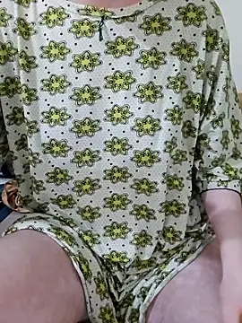 Snapshot of Lamya-dalo3a chatting on May 30, 12:41 am Lamya-dalo3a online show from May 30, 12:41 am