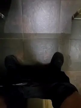 Snapshot of maxelbueno chatting on October 4, 4:38 pm maxelbueno online show from October 4, 4:38 pm