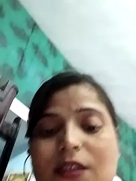 Hot-Pooja25 online show from April 22, 3:24 pm