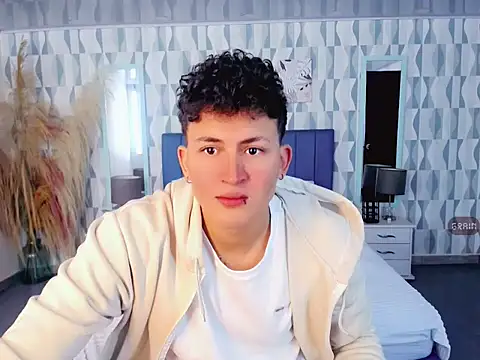 Axel savage online show from October 12, 12:04 pm