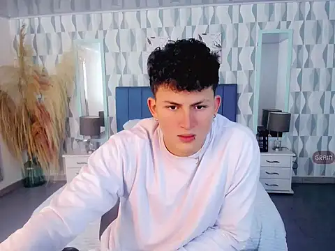 Axel savage online show from October 15, 12:16 pm