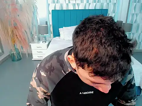 Axel savage online show from November 20, 12:05 pm