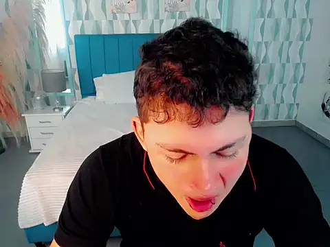 Axel savage online show from November 23, 12:05 pm