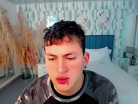 Axel savage online show from November 24, 11:54 am