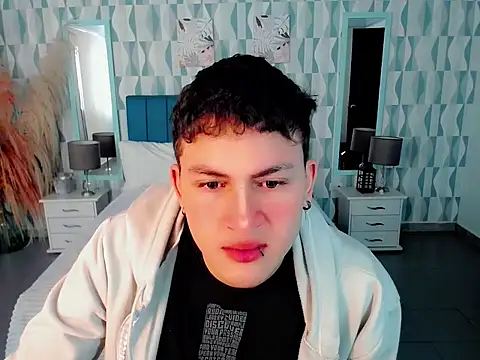 Axel savage online show from November 28, 11:57 am