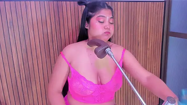 mysticlatina1 online show from November 7, 11:54 am