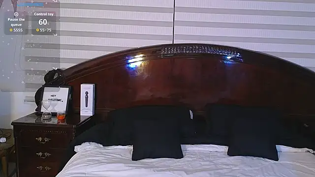 Snapshot of Lia_Teen chatting on September 18, 2:02 am Lia Teen online show from September 18, 2:02 am
