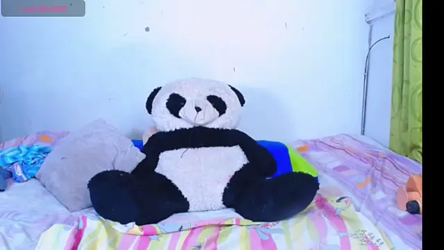 Snapshot of Gracce-Smith chatting on November 23, 4:56 am Gracce-Smith online show from November 23, 4:56 am