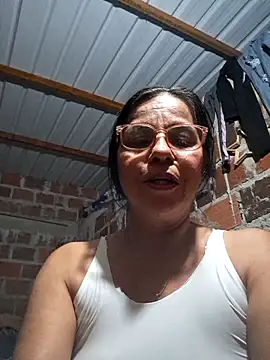 Snapshot of Lucerito-Hot chatting on December 2, 2:28 am Lucerito-Hot online show from December 2, 2:28 am