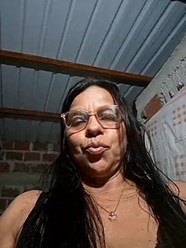 Snapshot of Lucerito-Hot chatting on December 16, 1:10 am Lucerito-Hot online show from December 16, 1:10 am