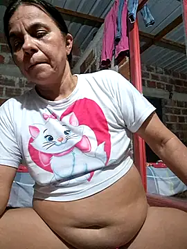 Snapshot of Lucerito-Hot chatting on December 23, 1:58 am Lucerito-Hot online show from December 23, 1:58 am