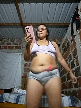 Snapshot of Lucerito-Hot chatting on January 12, 2:17 am Lucerito-Hot online show from January 12, 2:17 am