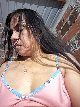 Snapshot of Lucerito-Hot chatting on January 17, 2:38 am Lucerito-Hot online show from January 17, 2:38 am