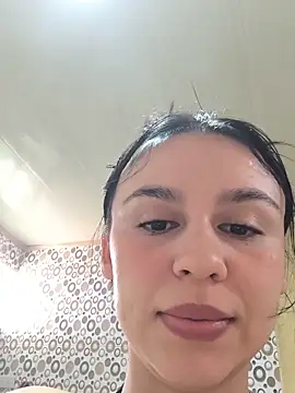 Snapshot of Daniela-rosee chatting on June 3, 8:25 pm Daniela-rosee online show from June 3, 8:25 pm