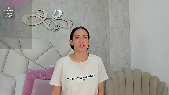 Skylerwhite02 online show from October 29, 7:59 pm