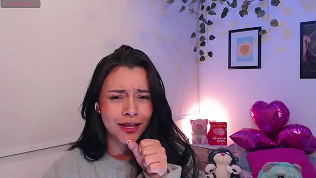 MarilynWhite  online show from October 11, 6:34 am