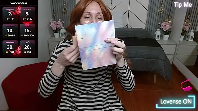 Bom BomXX online show from September 19, 9:15 pm