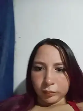 Snapshot of Mia2xsmith chatting on April 14, 12:05 am Mia2xsmith online show from April 14, 12:05 am