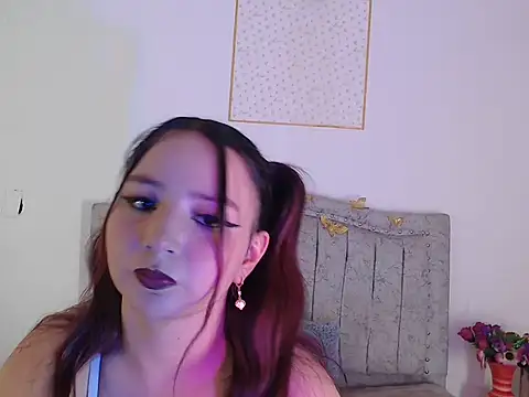 Snapshot of Mia2xsmith chatting on May 25, 4:18 am Mia2xsmith online show from May 25, 4:18 am