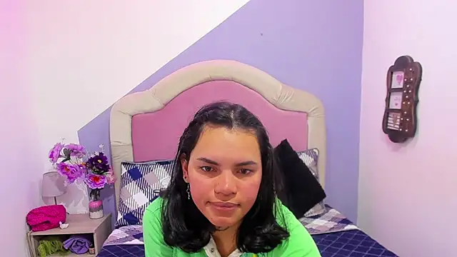 Snapshot of Angelina_rossy chatting on October 9, 4:10 am Angelina rossy online show from October 9, 4:10 am