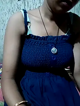 Cute Aaisha online show from October 3, 8:39 pm