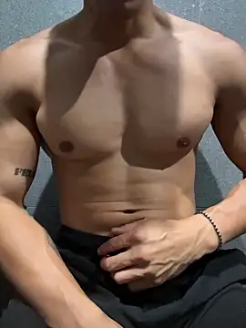 gooodboiii online show from April 16, 3:13 pm