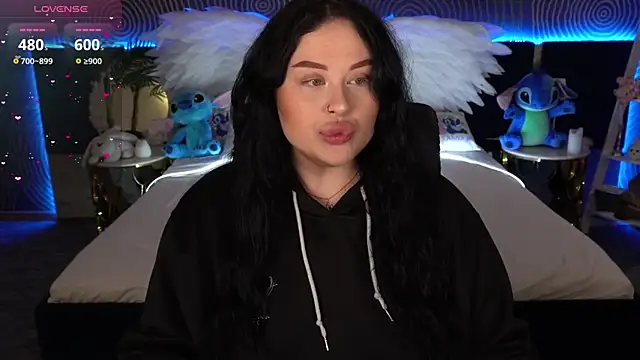 SerahMirabeli online show from October 25, 6:46 pm