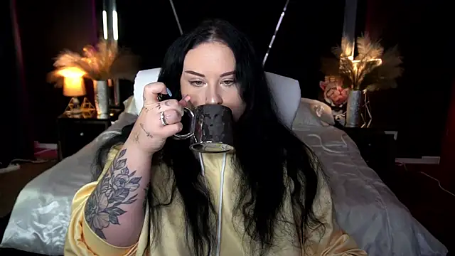 SerahMirabeli online show from November 14, 8:18 pm