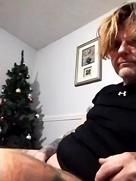 Snapshot of WiltedYeller chatting on March 10, 1:43 am WiltedYeller online show from March 10, 1:43 am